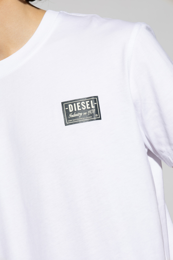 関税込【DIESEL】Diegor short sleeve T-shirt★White★ロゴ入り T-DIEGOR-DIV Man: T-shirt with embroidered logo | Diesel